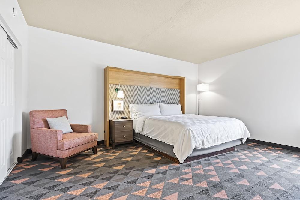 Holiday Inn - St. Petersburg West By Ihg Zewnętrze zdjęcie
