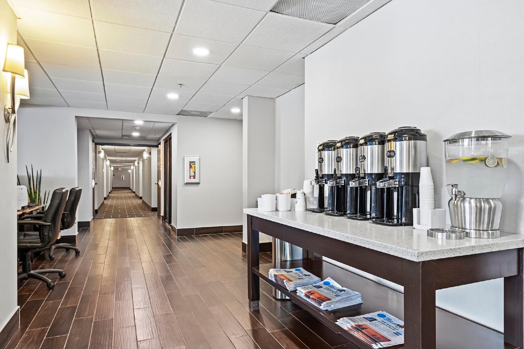 Holiday Inn - St. Petersburg West By Ihg Zewnętrze zdjęcie