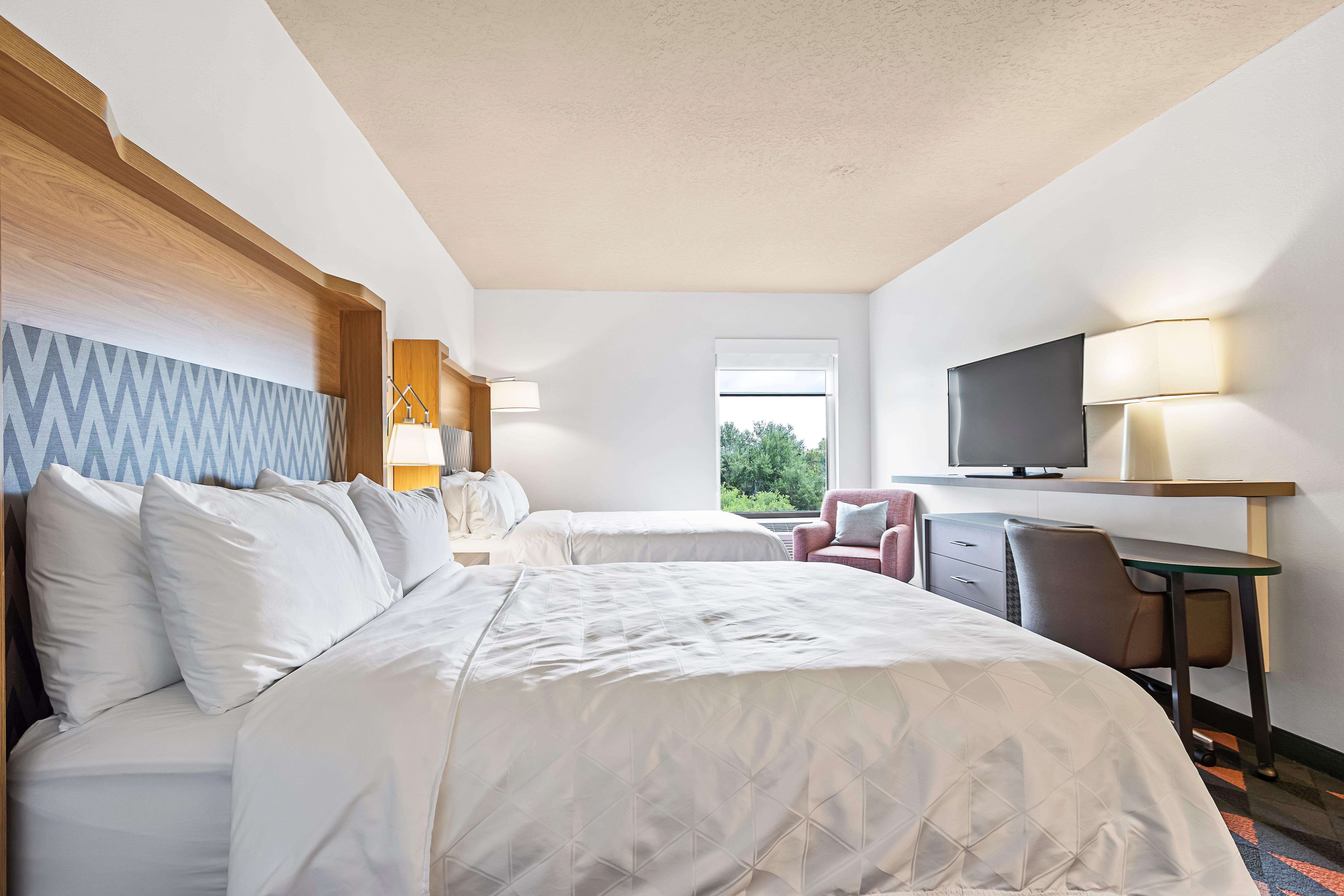 Holiday Inn - St. Petersburg West By Ihg Zewnętrze zdjęcie