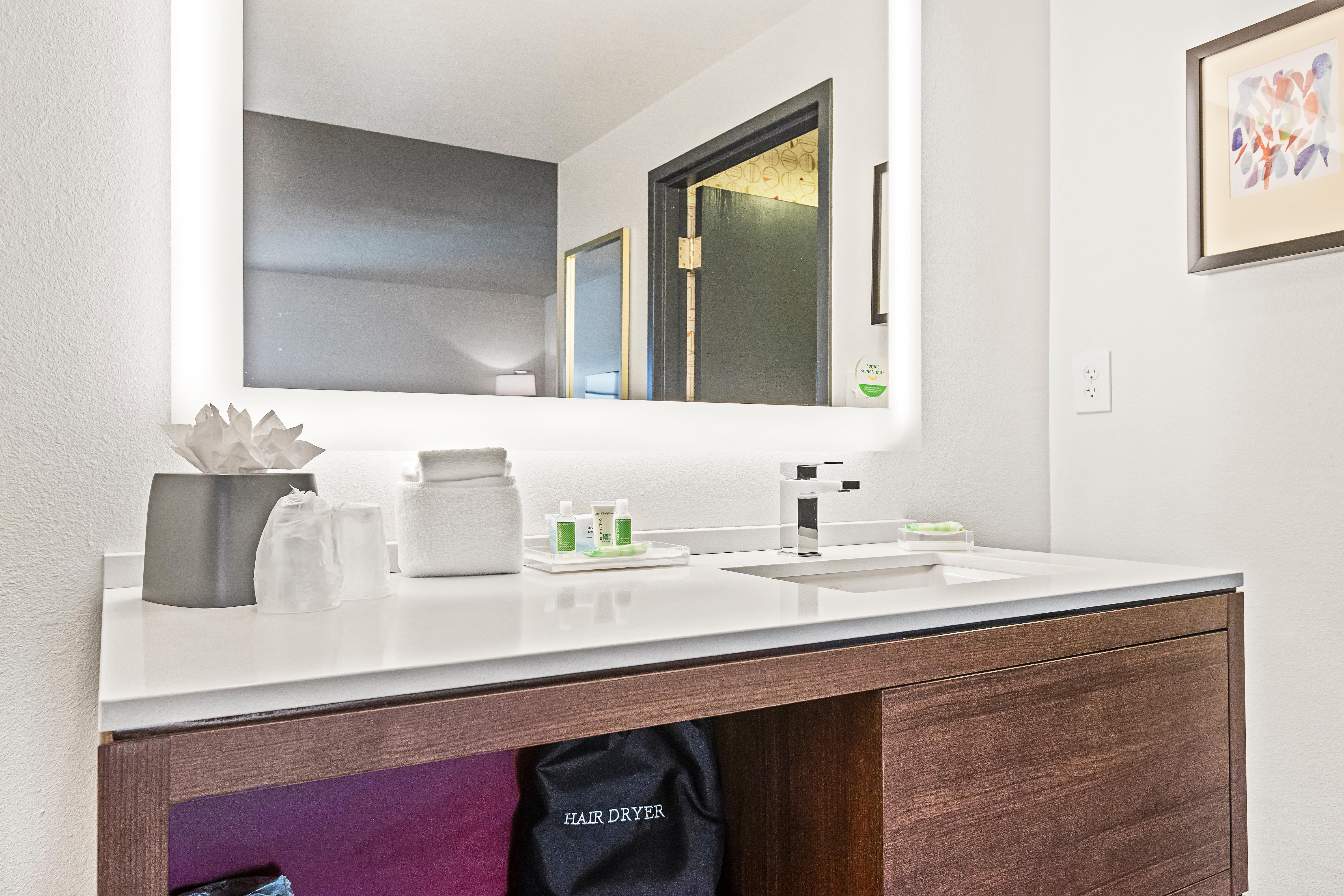 Holiday Inn - St. Petersburg West By Ihg Zewnętrze zdjęcie